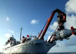 成龙澳门分享电影人生，荣膺洛迦诺终身成就奖