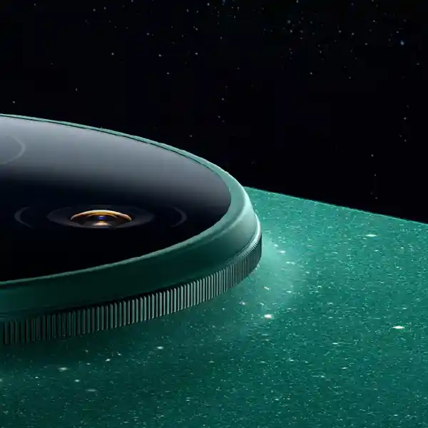 小米17 Ultra惊艳登场：星空绿配色+超大R角直屏引领新潮流