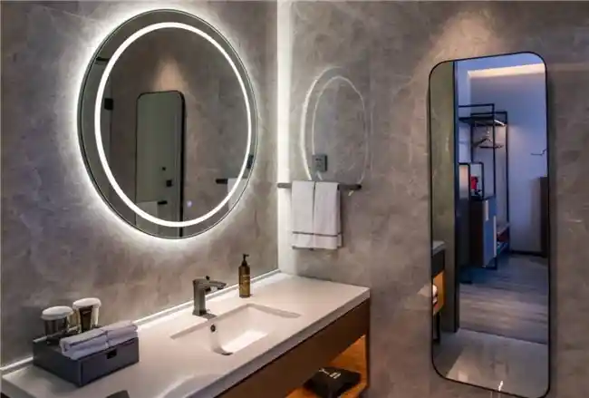 从智到情：TCL重新定义智慧酒店未来范式