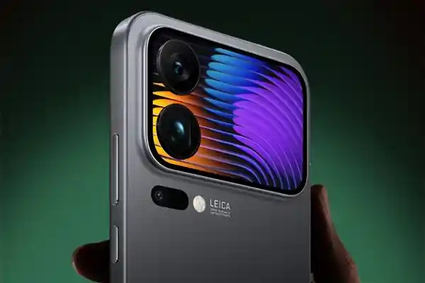 卢伟冰揭秘：小米17 Pro背屏耗资10亿，友商想跟？怕是跟不起！