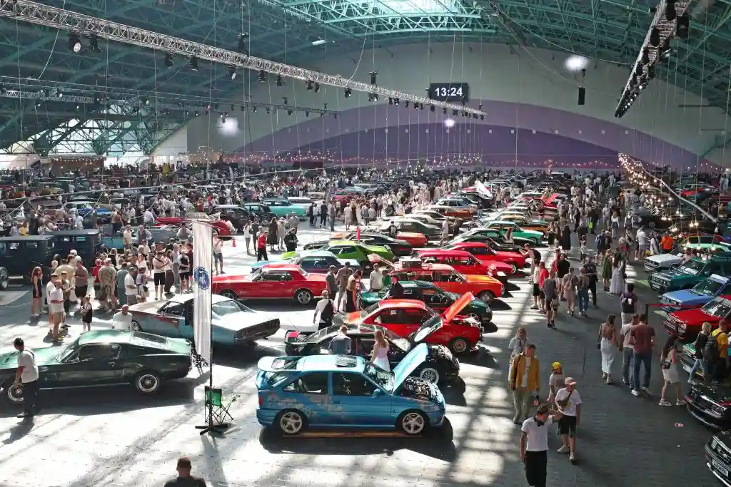 经典重现，魅力绽放——白俄罗斯复古汽车展盛大启幕