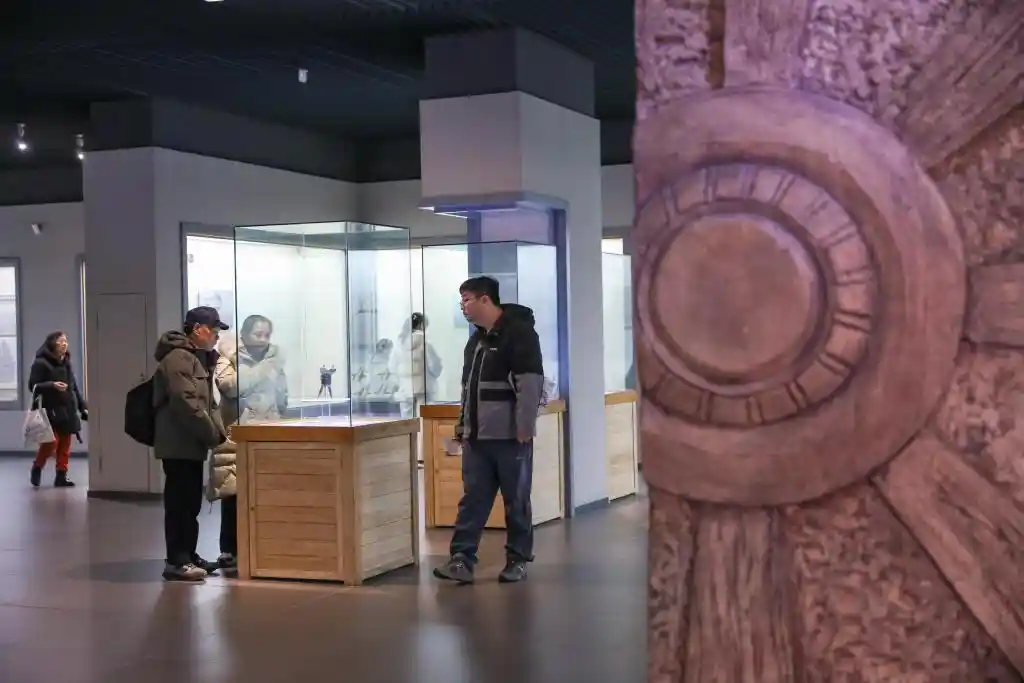 假期艺术之旅：展馆里的别样风景