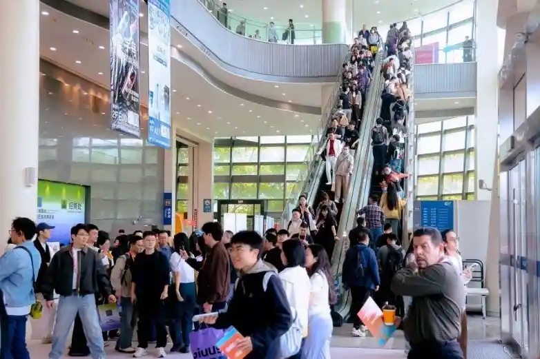 风起东方·五载跃迁|2026上海API Expo全球开发者盛典震撼落幕,开启智能接口新纪元