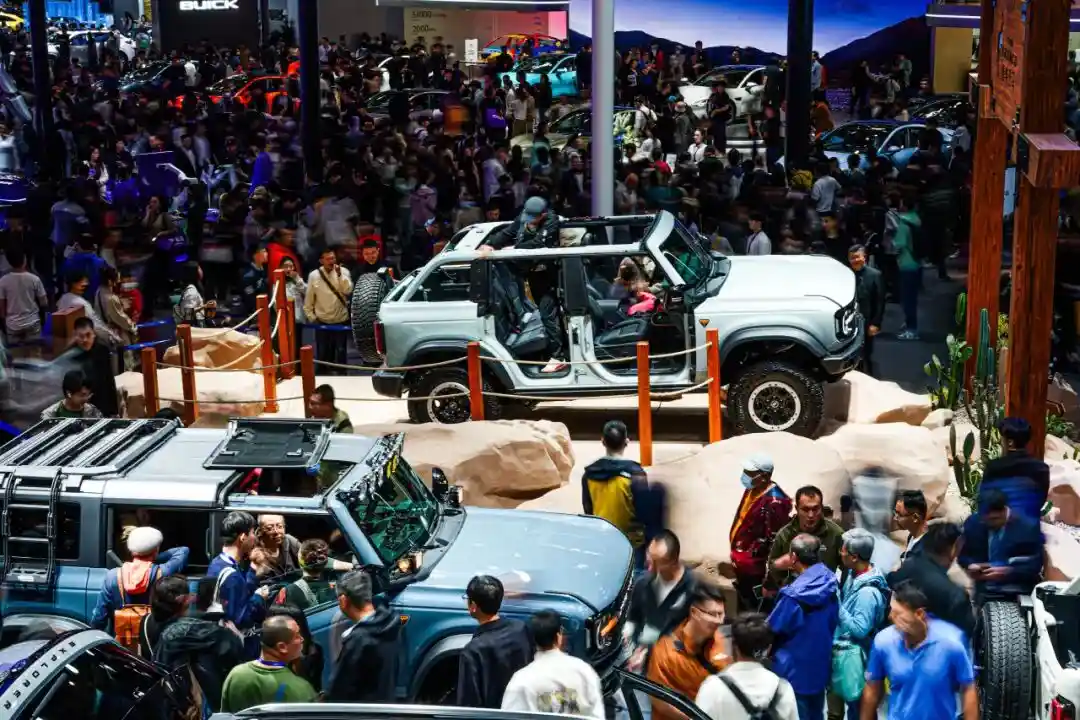 2026北京车展震撼升级！双馆狂飙至38万㎡，智能电动新物种集体破圈登场